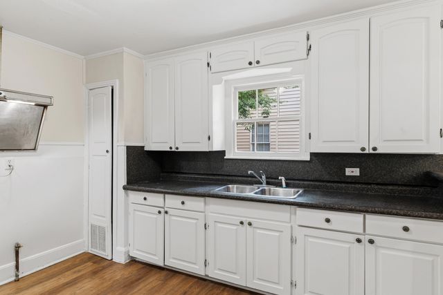 627 Helen, Kilgore, TX 75662