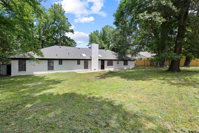 1809 Chipco Dr, Tyler, TX 75703