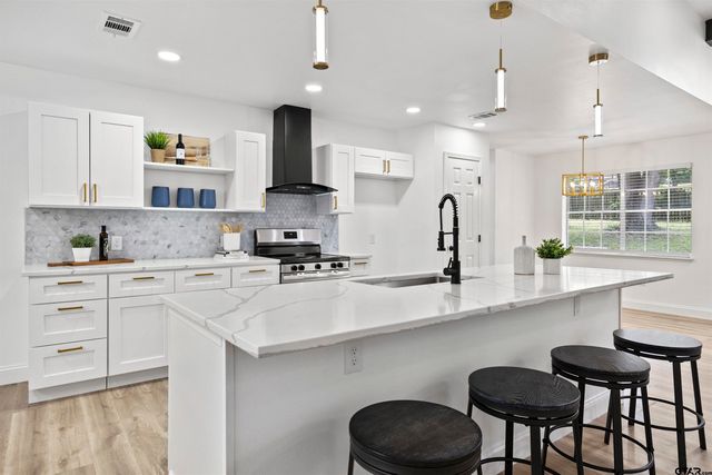 1809 Chipco Dr, Tyler, TX 75703