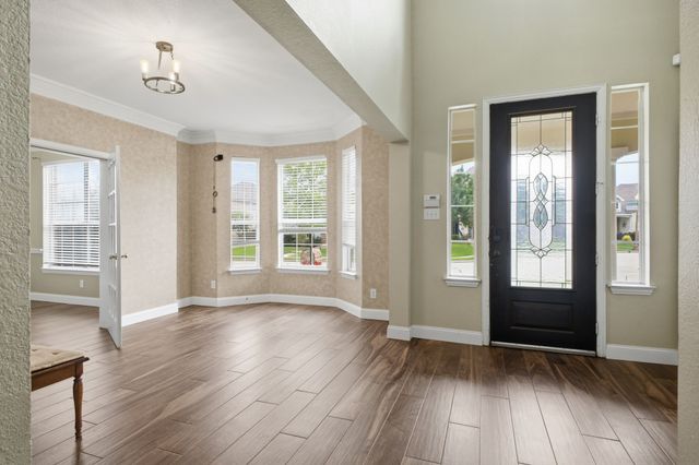1605 Hawkins Court, Carrollton, TX 75010