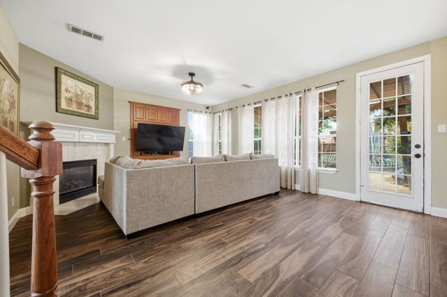 1605 Hawkins Court, Carrollton, TX 75010