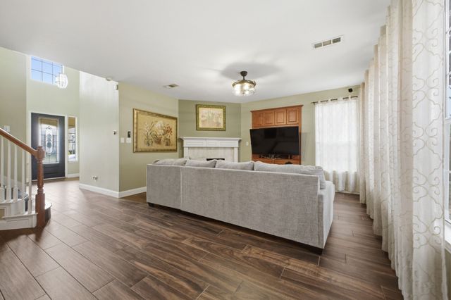 1605 Hawkins Court, Carrollton, TX 75010