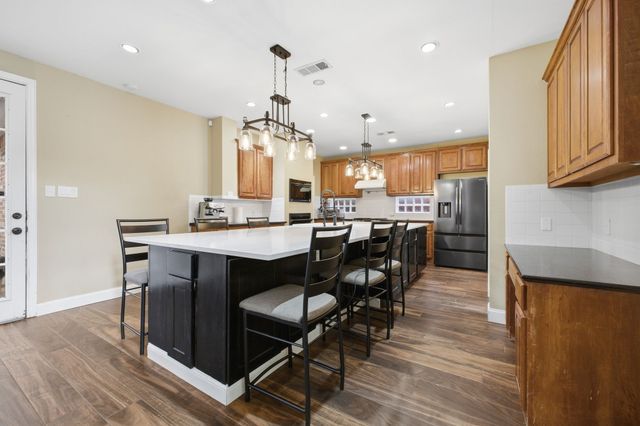 1605 Hawkins Court, Carrollton, TX 75010