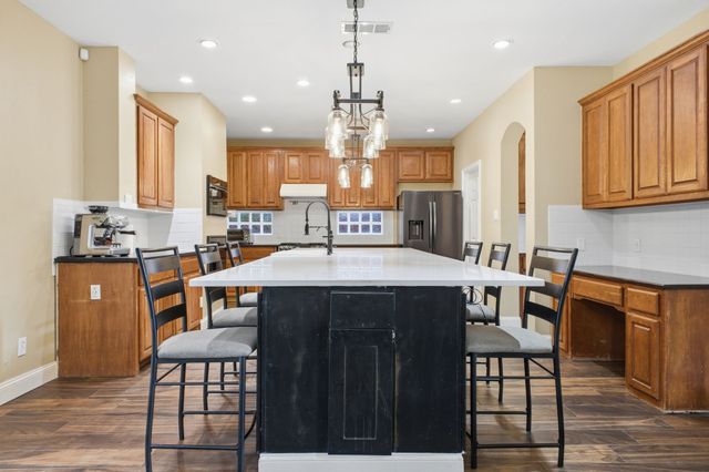 1605 Hawkins Court, Carrollton, TX 75010