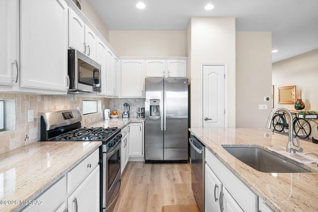 8523 N Shadow Wash Way, Tucson, AZ 85743