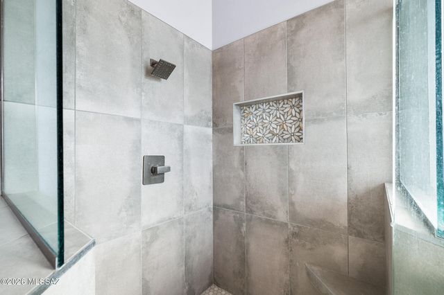 8523 N Shadow Wash Way, Tucson, AZ 85743