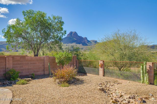 8523 N Shadow Wash Way, Tucson, AZ 85743
