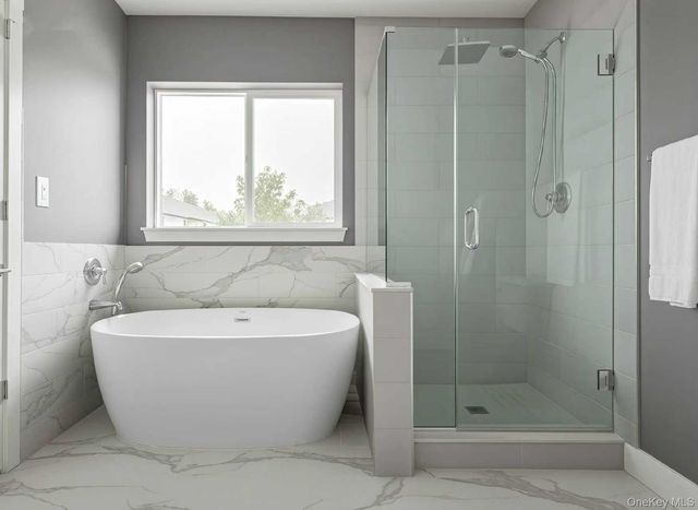 2 Lee Place, Old Bethpage, NY 11804