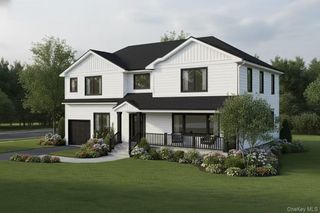 2 Lee Place, Old Bethpage, NY 11804