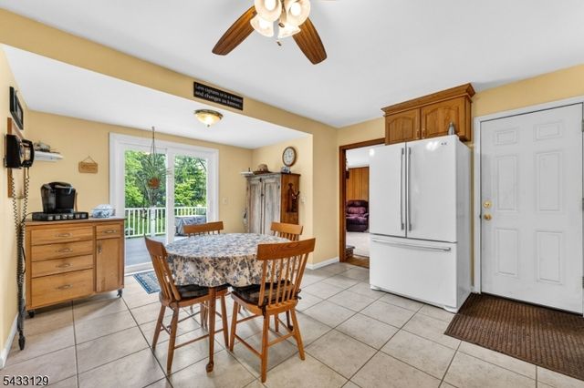 27 Tall Cedar Ct, Montgomery Twp., NJ 08502