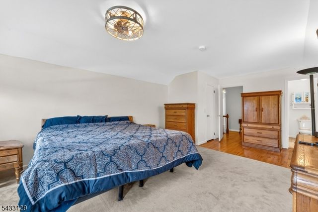 27 Tall Cedar Ct, Montgomery Twp., NJ 08502