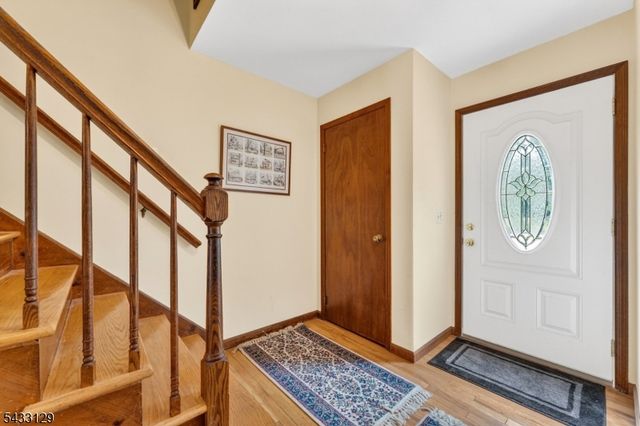 27 Tall Cedar Ct, Montgomery Twp., NJ 08502