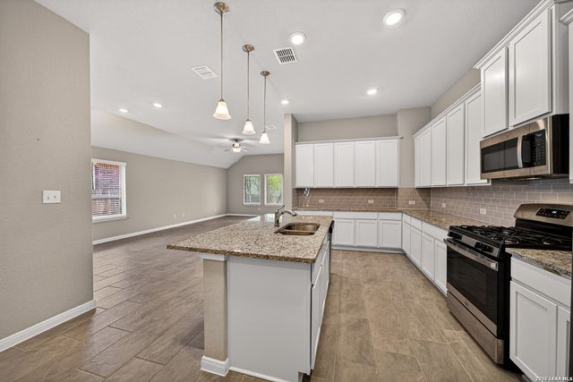 12834 hush, San Antonio, TX 78245