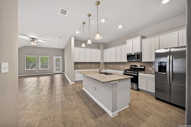 12834 hush, San Antonio, TX 78245