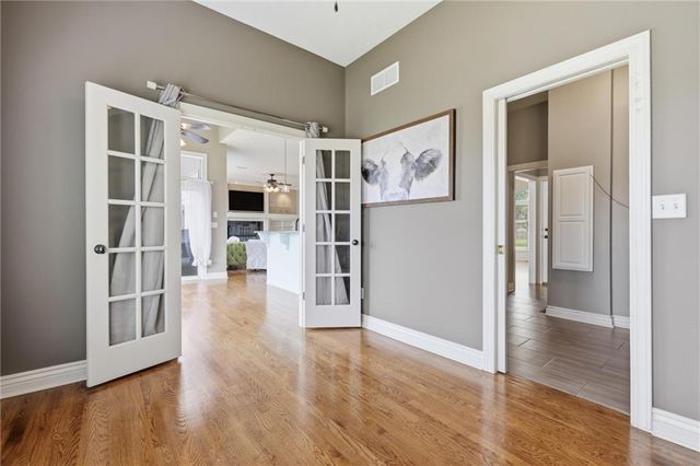 2808 SW Arthur Drive, Lee's Summit, MO 64082
