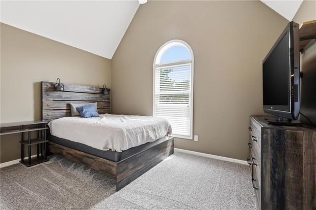 2808 SW Arthur Drive, Lee's Summit, MO 64082