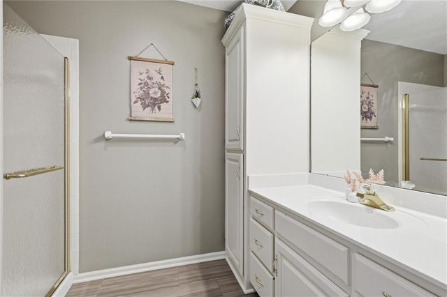 2808 SW Arthur Drive, Lee's Summit, MO 64082