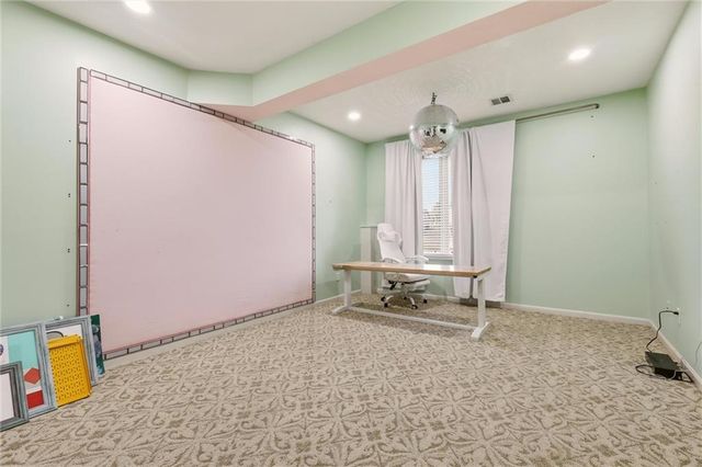 2808 SW Arthur Drive, Lee's Summit, MO 64082