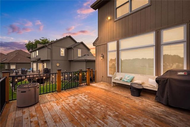 2808 SW Arthur Drive, Lee's Summit, MO 64082