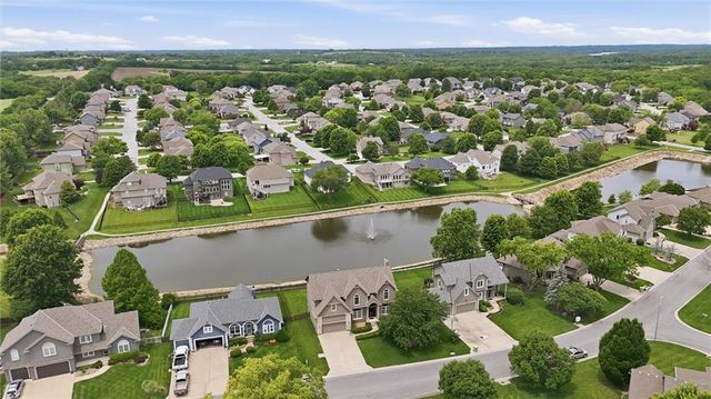 2808 SW Arthur Drive, Lee's Summit, MO 64082