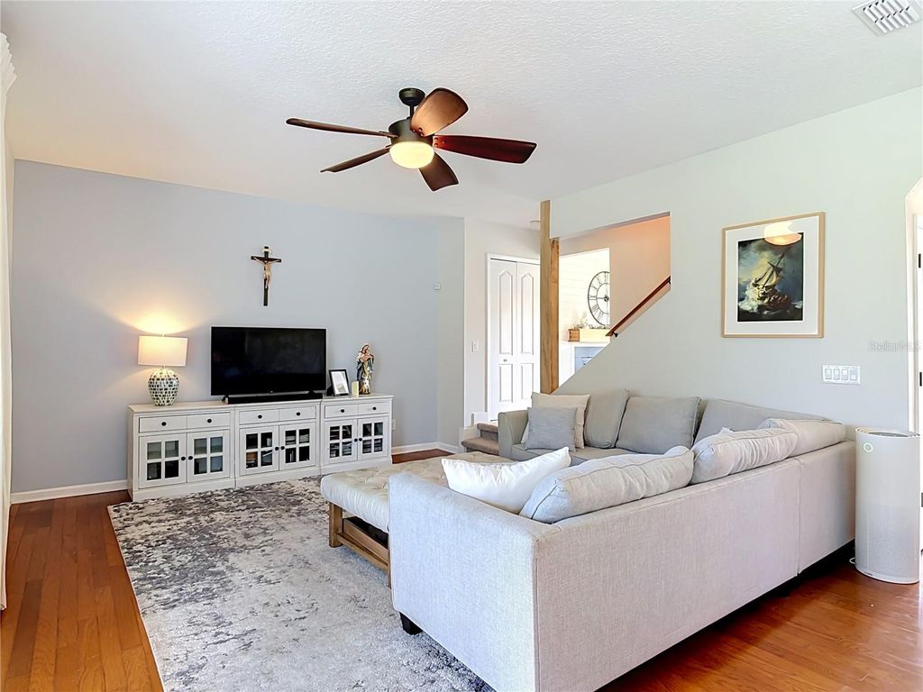 Image 25 of property listing at 2415 LAKE STREET, Deltona, FL 32738
