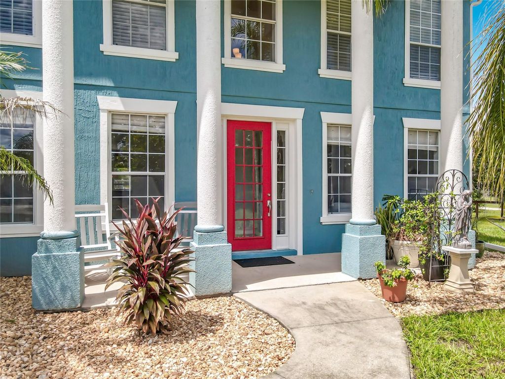 Image 4 of property listing at 2415 LAKE STREET, Deltona, FL 32738