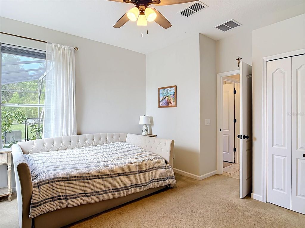 Image 32 of property listing at 2415 LAKE STREET, Deltona, FL 32738