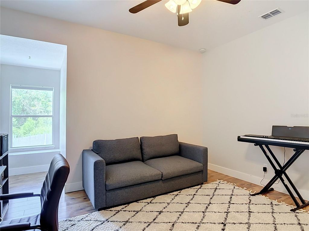 Image 36 of property listing at 2415 LAKE STREET, Deltona, FL 32738