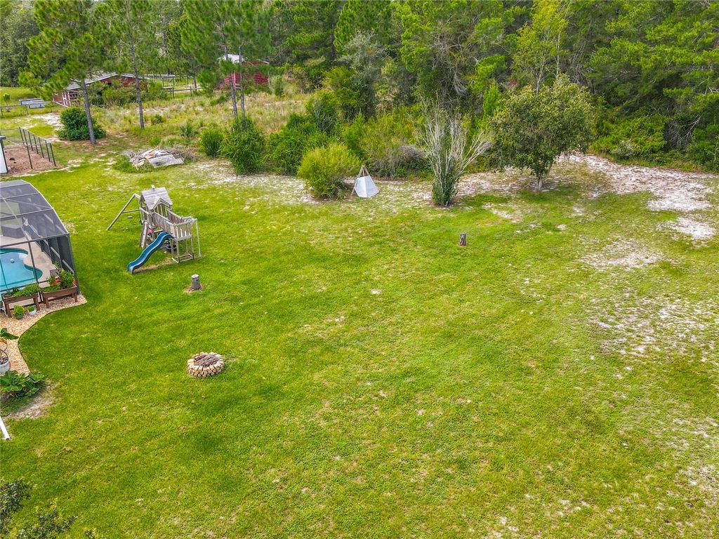 Image 68 of property listing at 2415 LAKE STREET, Deltona, FL 32738