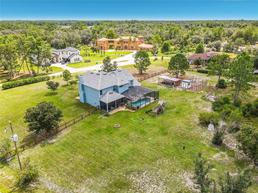 Image 74 of property listing at 2415 LAKE STREET, Deltona, FL 32738