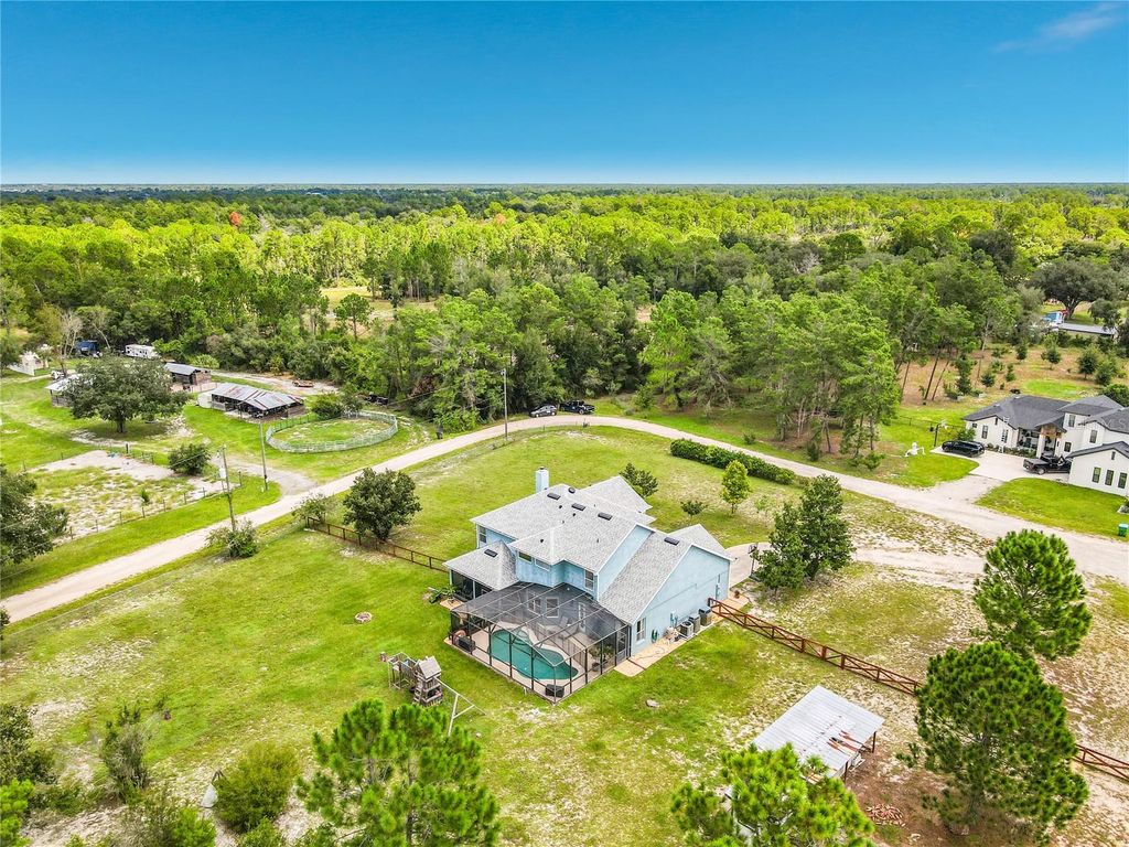 Image 77 of property listing at 2415 LAKE STREET, Deltona, FL 32738