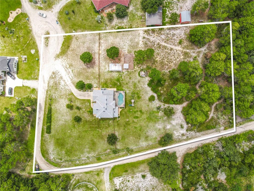 Image 86 of property listing at 2415 LAKE STREET, Deltona, FL 32738
