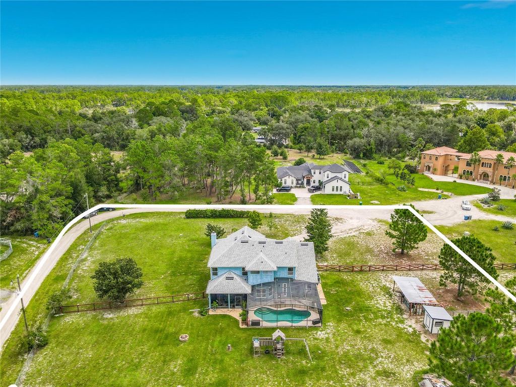 Image 87 of property listing at 2415 LAKE STREET, Deltona, FL 32738