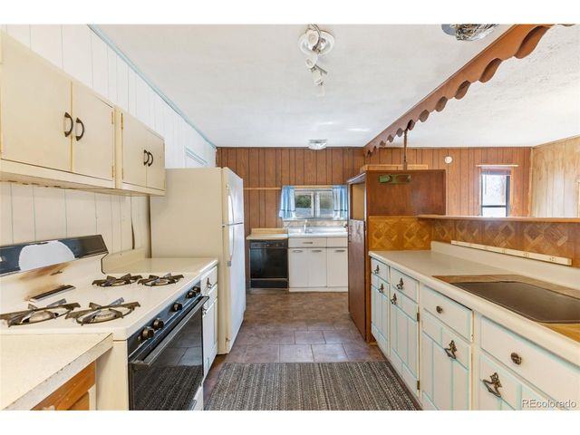272 Spring Valley Trl, Florissant, CO 80816