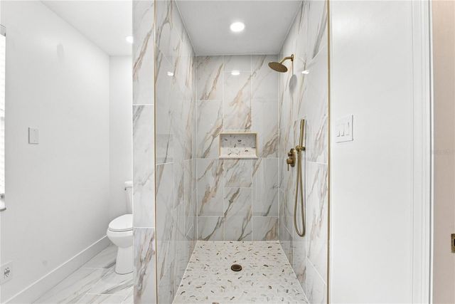 17919 CLEAR LAKE DRIVE, Lutz, FL 33548