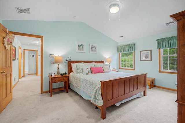 12 Gordon Lane, Yarmouth Port, MA 02675