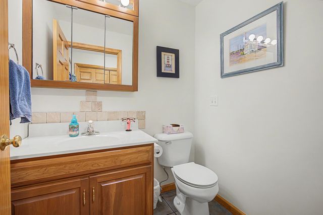 12 Gordon Lane, Yarmouth Port, MA 02675