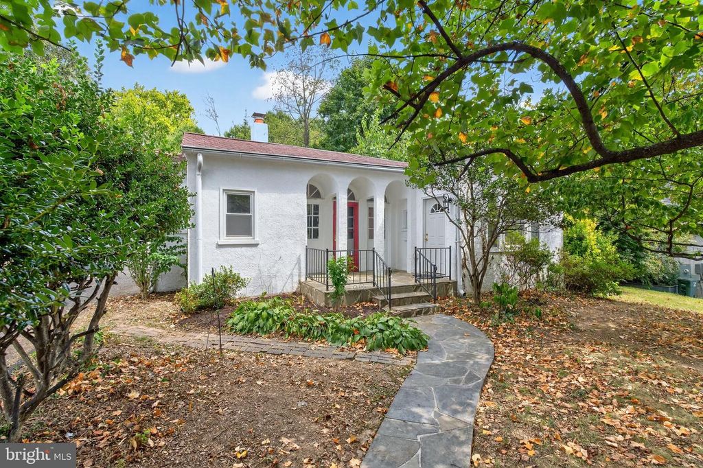 1801 N TAYLOR ST, Arlington, VA 22207
