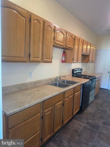 1929 STATE ST, Harrisburg, PA 17103