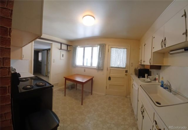 10090 E Lowry Place, Aurora, CO 80010