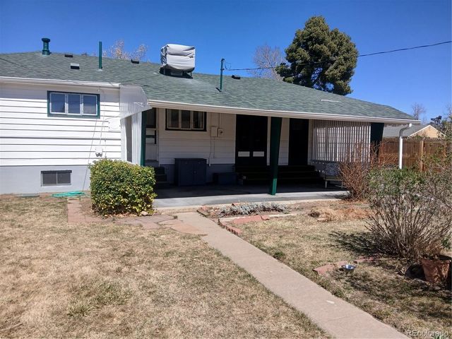 10090 E Lowry Place, Aurora, CO 80010