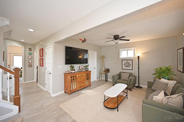 6876 Esther Lane, Madeira, OH 45243