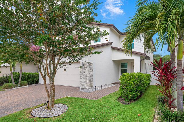 1600 Verawood Lane, Delray Beach, FL 33445