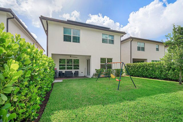 1600 Verawood Lane, Delray Beach, FL 33445