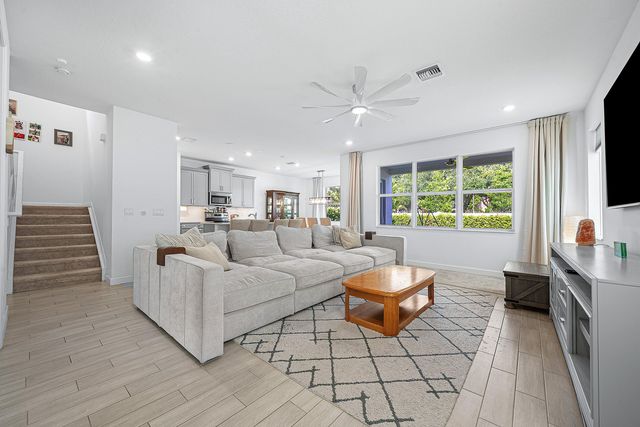 1600 Verawood Lane, Delray Beach, FL 33445