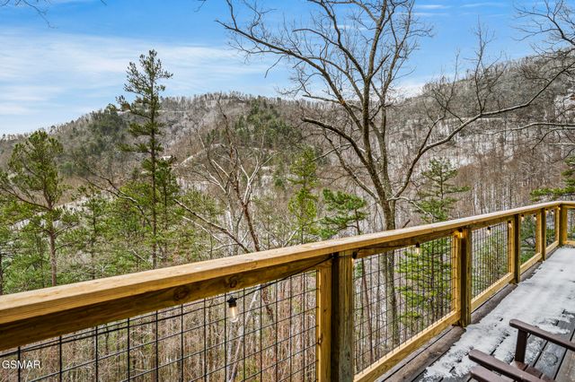 2758 Overholt Trail, Sevierville, TN 37862