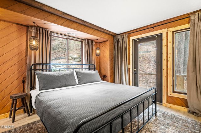 2758 Overholt Trail, Sevierville, TN 37862