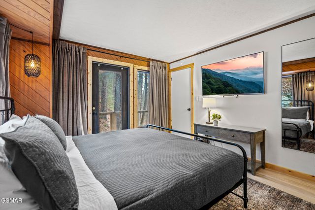 2758 Overholt Trail, Sevierville, TN 37862