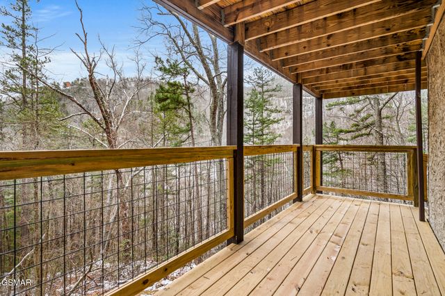 2758 Overholt Trail, Sevierville, TN 37862