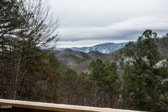 2758 Overholt Trail, Sevierville, TN 37862